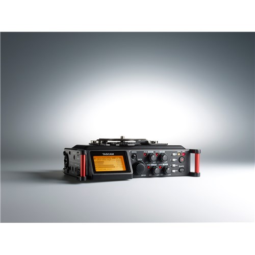 DR-70D_b_right